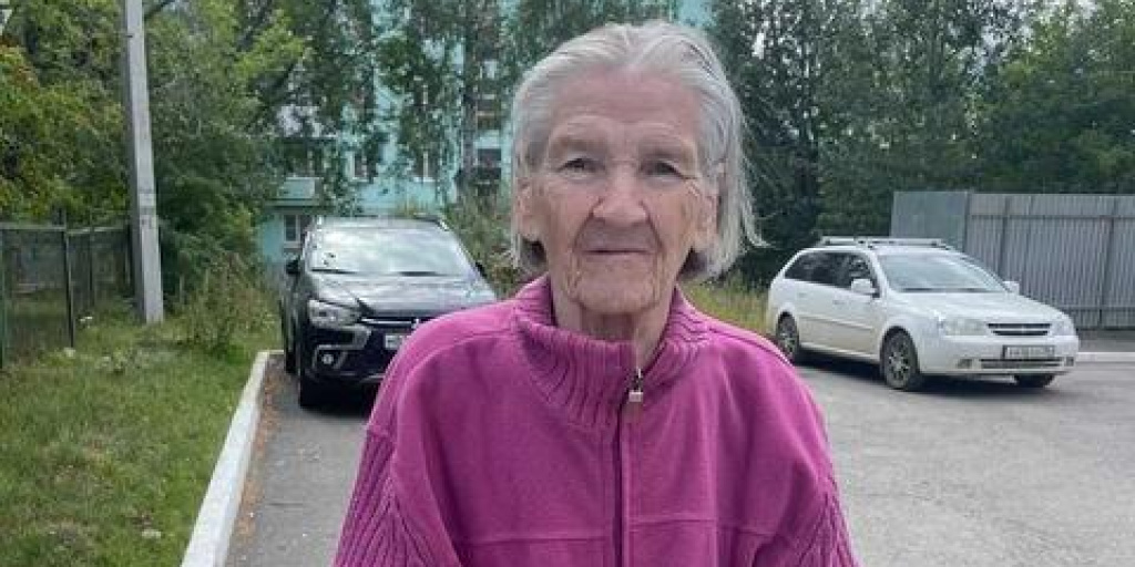 Бабушка пришла в школу. Последние новости бабушке 102 года. Galina BOSAYA Вечерний Краснотурьинск Краснотурьинск.