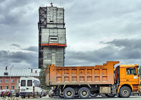 На крупных предприятиях города количество рабочих увеличилось на 1%