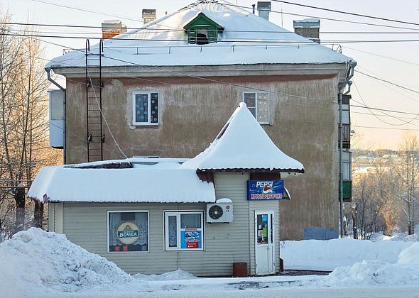 "Знакомы были давно". Что известно об участниках поножовщины в "стекляшке" 