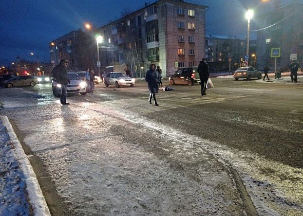 На пешеходном переходе сбили мужчину. После ДТП он полз