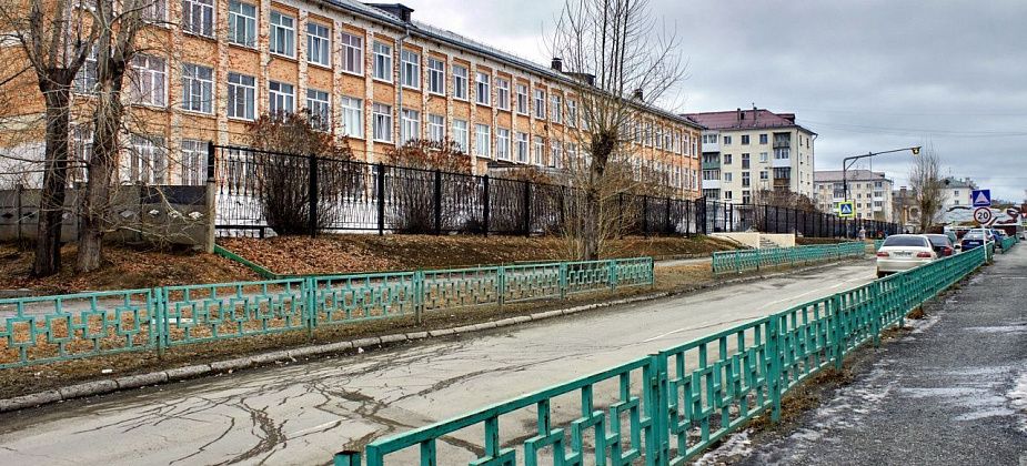 Предприниматель Поштар из Серова обустроит переходы у школы №23