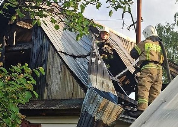 «Вы — лучшие!». Краснотурьинские пожарные отстояли дом 