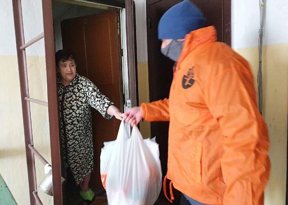 Горняки подарили краснотурьинцам более 1500 продуктовых наборов