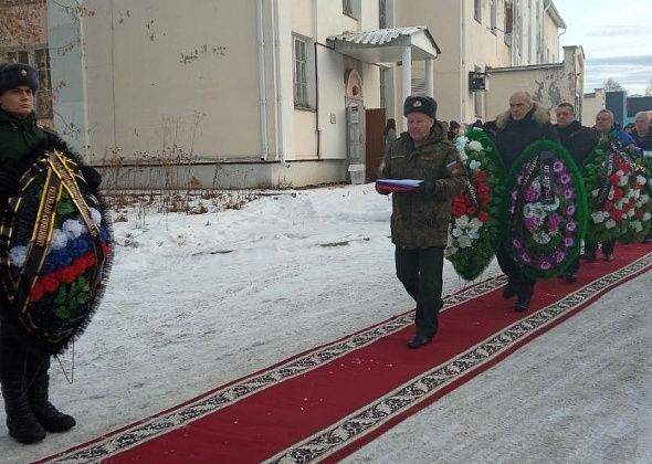 В Краснотурьинске простились с погибшим на СВО Юрием Махлягиным