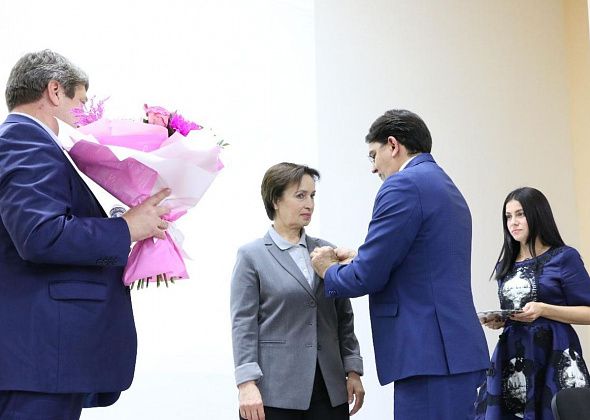 Заведующую ДК БАЗа наградили «За заслуги перед городским округом»
