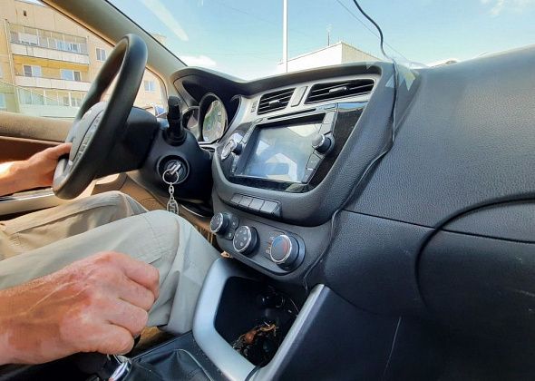 Слесарь по ремонту автобусов дважды попался пьяным за рулем