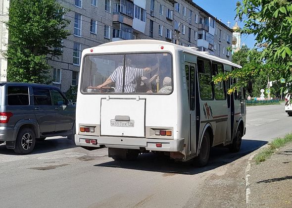 "Нет уважения к людям". Садоводы пожаловались на перебои с общественным транспортом