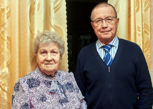 «Очень рада, что нас не забывают». «Квартал» подарил детям войны продуктовые наборы