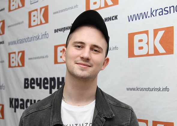 Когда книга – лучшая попутчица. О том, что читает и почему, рассказал Евгений Чекаров