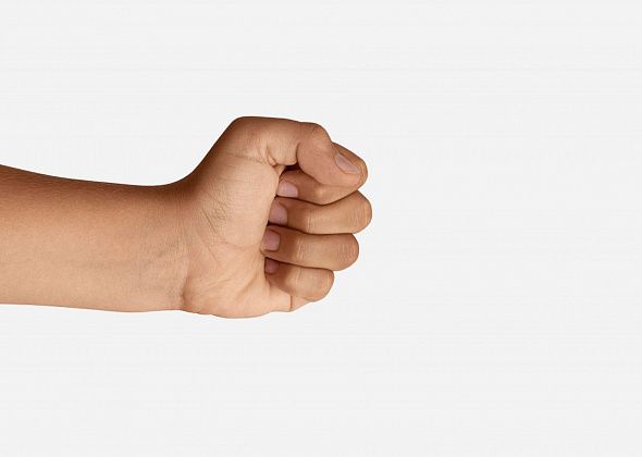 Горожанин у пивбара побил прохожего