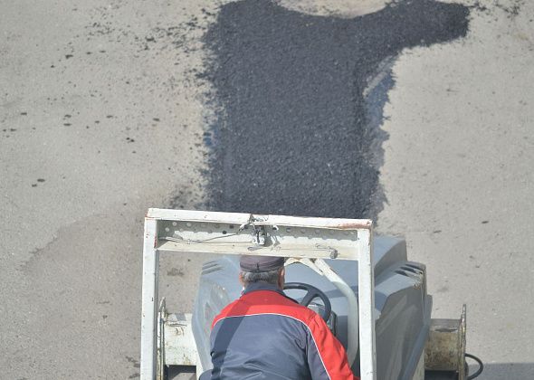 На дороге в районе виадука на улице Фрунзе планируется залатать ямы