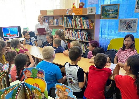 Для детей из летнего лагеря при школе №10 прошла познавательно-игровая программа 