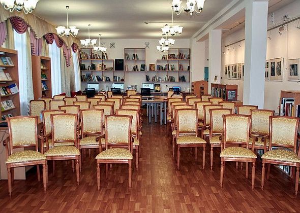 Пенсионеров приглашают в библиотеку на праздник