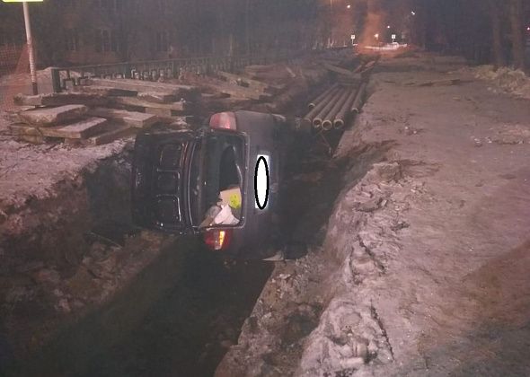 Пьяный водитель разбил голову, попав в канаву, где ремонтировали трубы