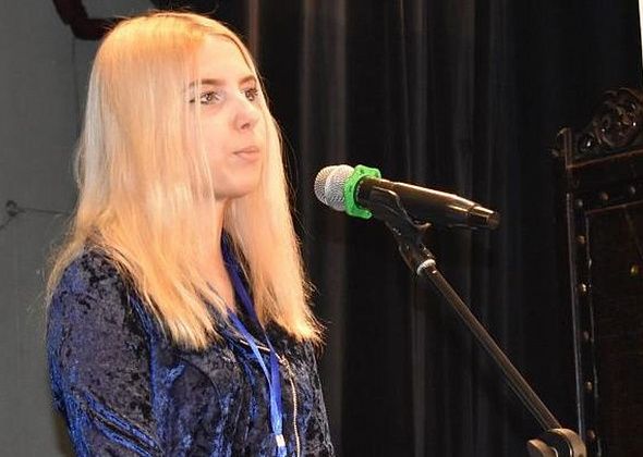 Третьекурсница колледжа искусств стала одним из лучших поэтов Свердловской области
