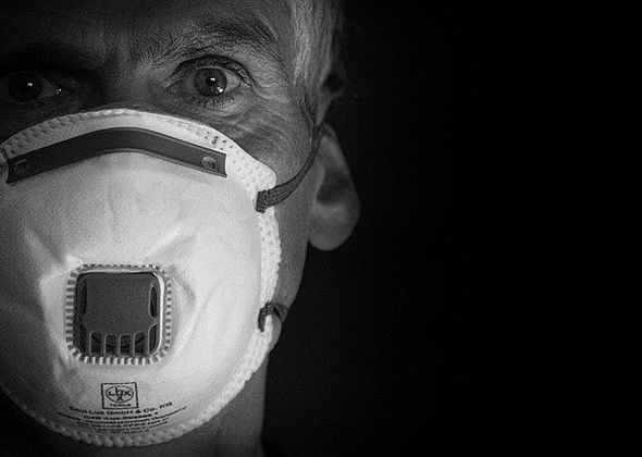 Работодателей Краснотурьинска обязали докладывать о "коронавирусных" сотрудниках каждую неделю