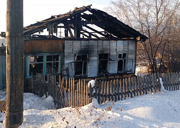 «Мама, мы горим!» Погорельцы с Первомайской рассказали, как огонь уничтожил дом. Людям нужна помощь