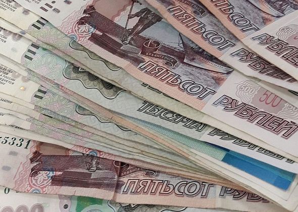 Кому ежемесячно будут выдавать по 10 210 рублей