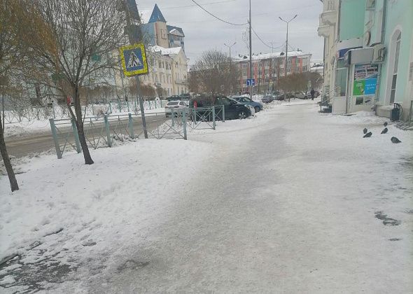 Улица Ленина в Краснотурьинске превратилась в каток