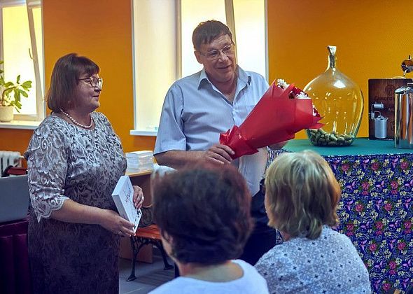 Уральская писательница Наталья Паэгле представила краснотурьинцам свою новую книгу "Жребий"