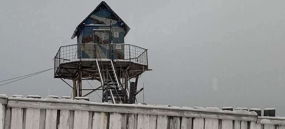 В гнезде “Черного беркута”. Специальный репортаж из Лозьвинского, где закрыли колонию, в которой сидели маньяки и смертники