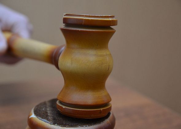 Суд взыскал ущерб за удар по автомобилю в ходе конфликта  