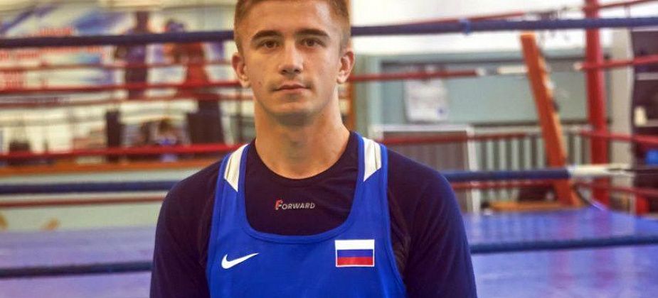 Краснотурьинский боксер вышел в полуфинал чемпионата России по боксу