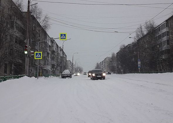 Горожане недовольны уборкой дорог и тротуаров после обильного снегопада