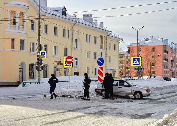 В Краснотурьинске произошло ДТП с участием машины автошколы