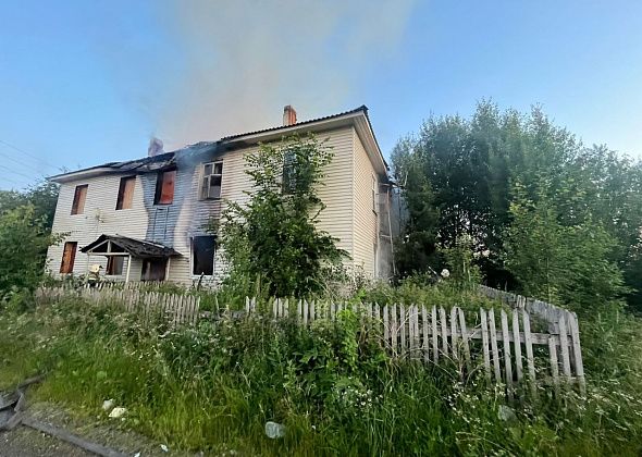 В поселке Воронцовка горел нежилой дом