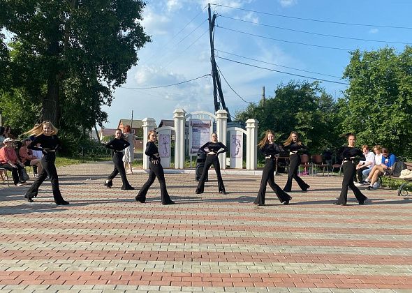 Для горожан в Бурундук-парке провели праздник Ивана Купалы