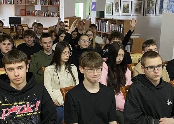 Студентам Краснотурьинского индустриального колледжа показали фильм о войне