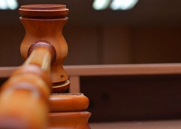 Конфликт девятиклассницы и девятиклассника привел к суду