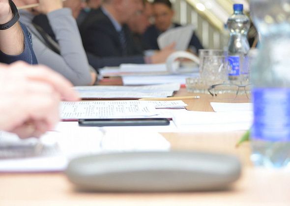Мэрия будет проверять, как убирают подъезды, думают и о создании пункта для бессимптомных больных