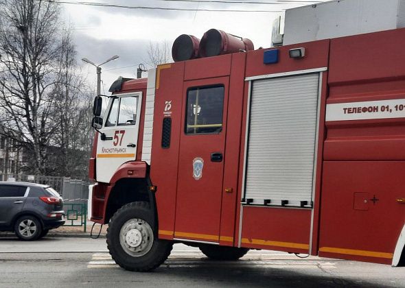 В подъезде горел электрощиток