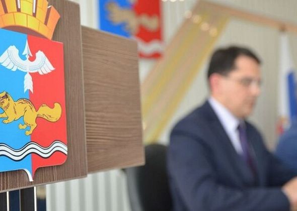 «Депутаты и общественники должны выходить в свои округа»