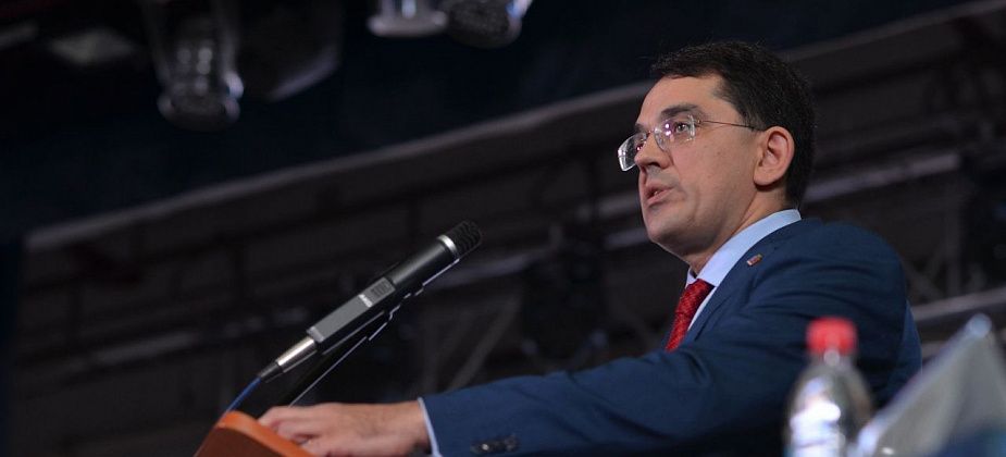 Мэру предложили встречаться с Почетными гражданами
