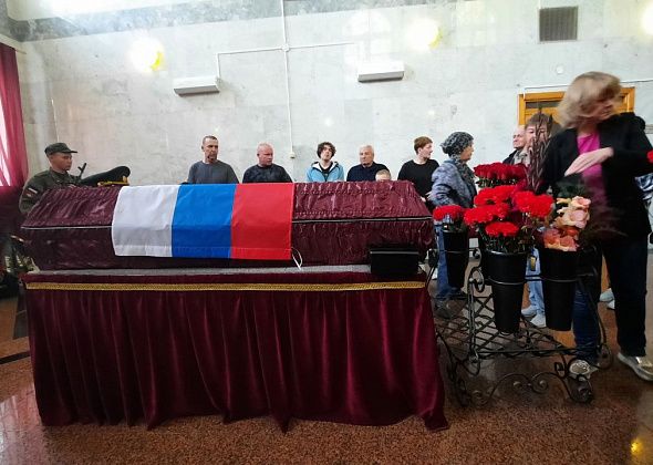 «Сейчас Артем вернулся домой». Похоронили горожанина, погибшего на спецоперации