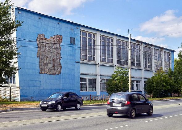 Пока не работают. Заводские объекты пока не открывают