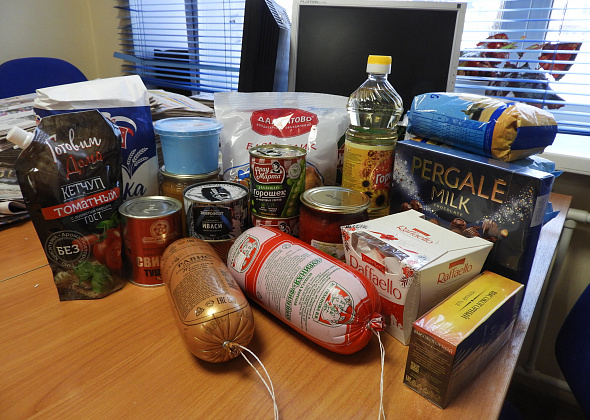 Подарки за мышек: кто получил продуктовую корзину к Старому Новому году?