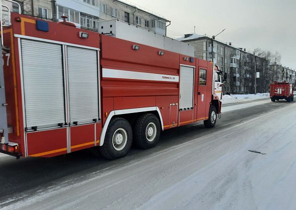 На трассе между Серовом и Краснотурьинском горел грузовик