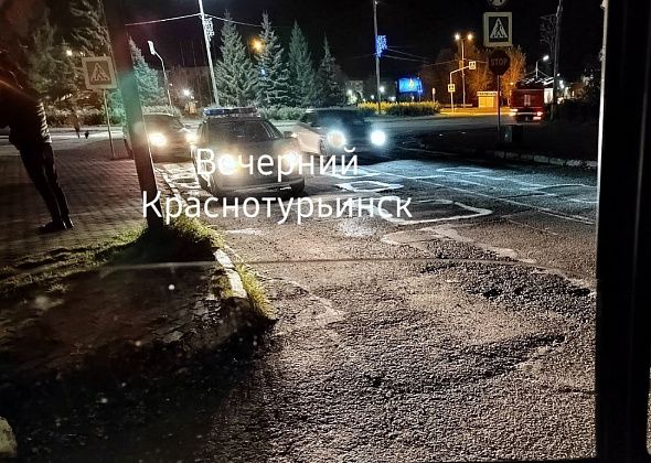 В центре Краснотурьинска сбили мужчину. Водитель скрылся