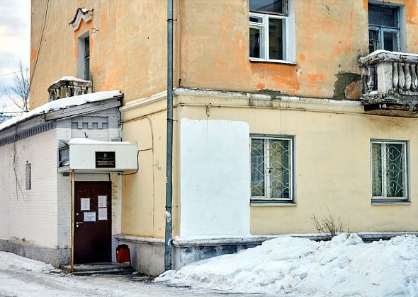 «Дом», в котором находится подразделение службы судебных приставов, обследуют