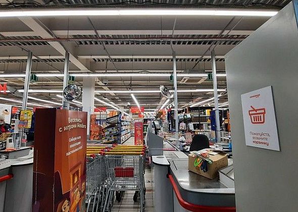 Подростки вынесли икру из «Столичного» почти на 20 000 рублей