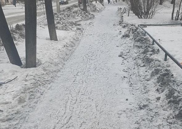 «Весь город сплошной каток»: 170 горожан обратились за помощью с вывихами