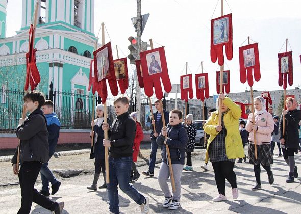 Крестным ходом пройдут дети и родители