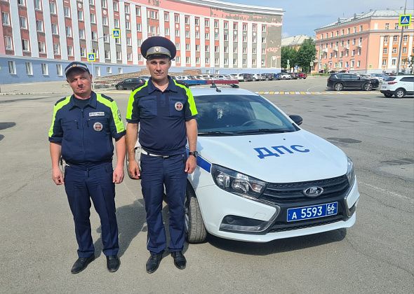 Автоинспекторы Краснотурьинска помогли серовчанину появиться на свет