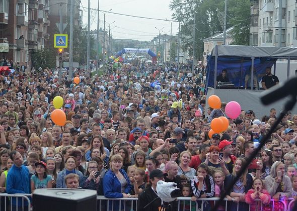 Больше половины горожан не платят за коммуналку вовремя