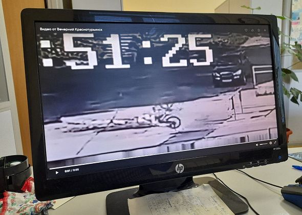 Травмировался велосипедист, "споткнувшийся" об ливневку на Чкалова