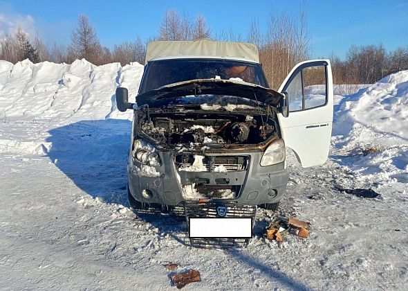 В гаражах горела "ГАЗель"